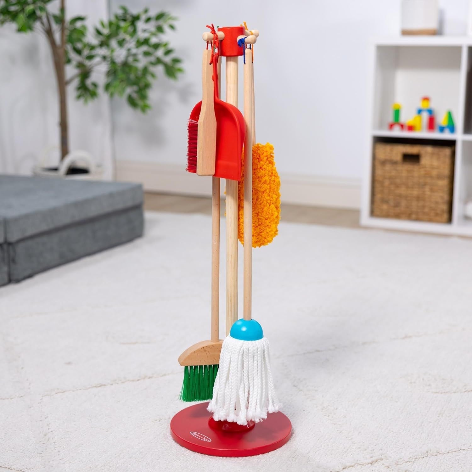 Melissa & Doug Housekeeping Playset für Alter von 3+, 6-pc