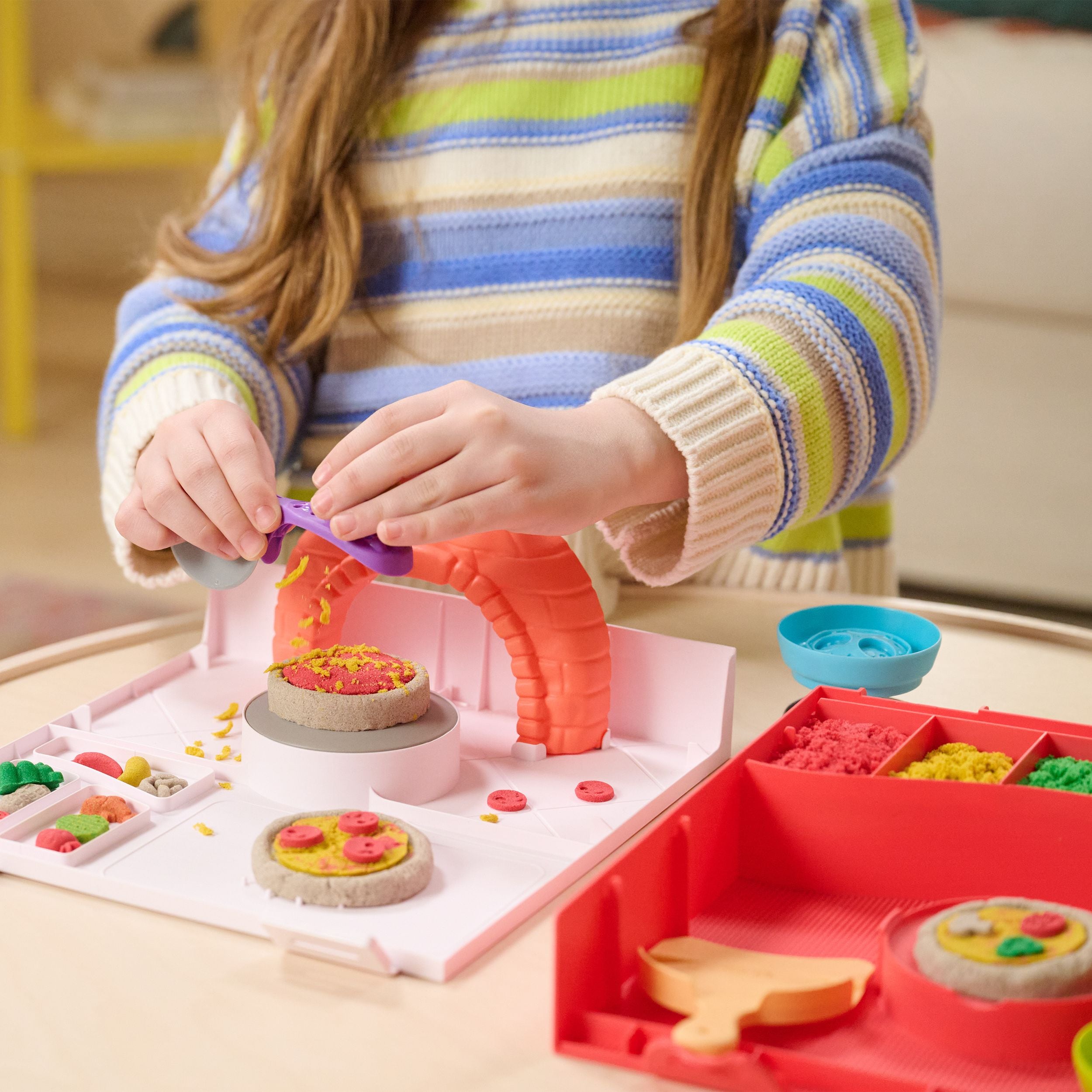Kinetic Sand 4-Farben-Squishpizza mit steigender Wirkung