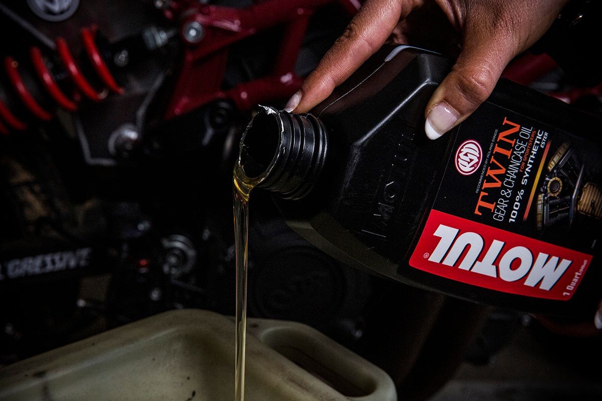 Motul Twin Synthetic Gear & Kettengehäuse Motorradöl, 946-mL