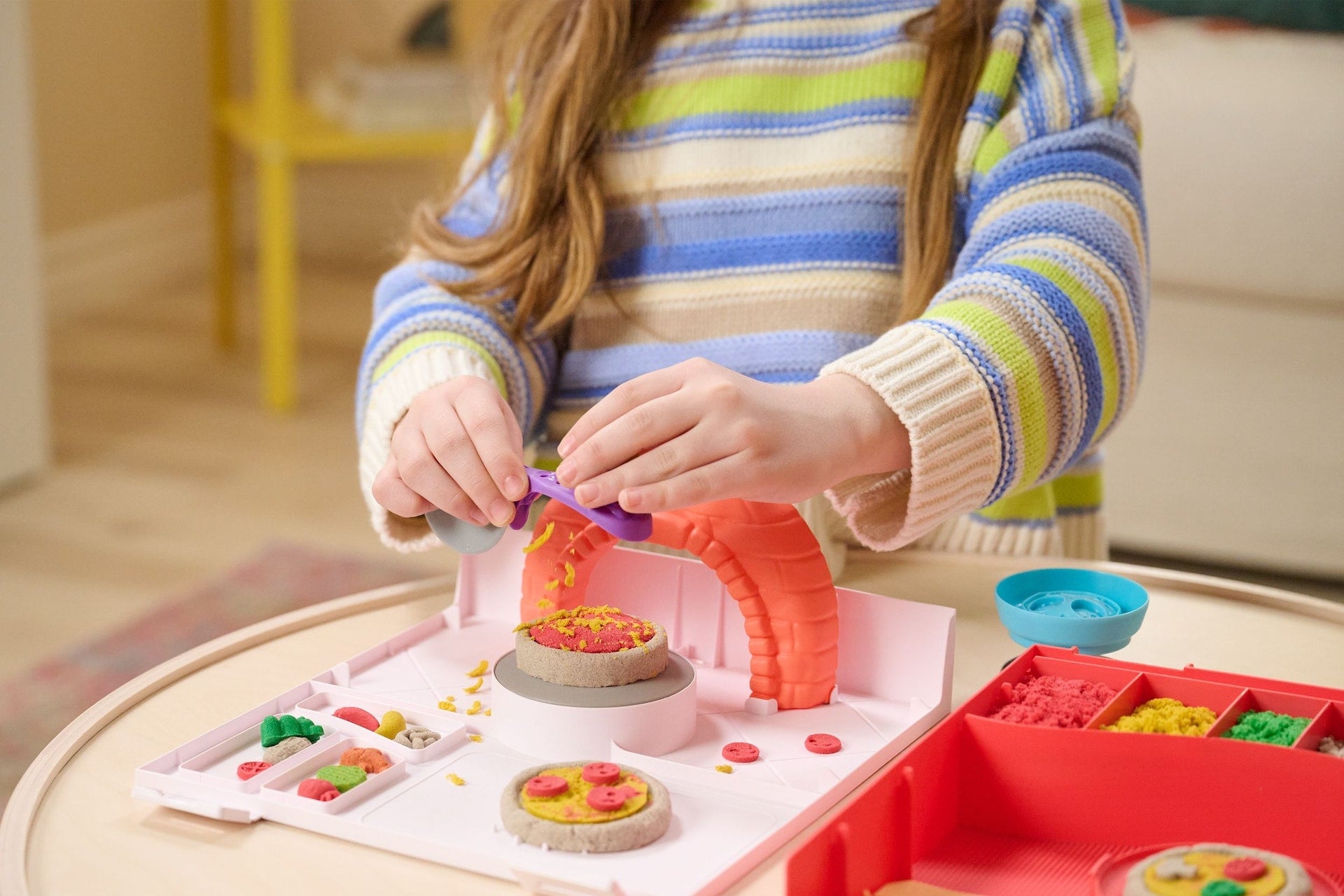 Kinetic Sand 4-Farben-Squishpizza mit steigender Wirkung