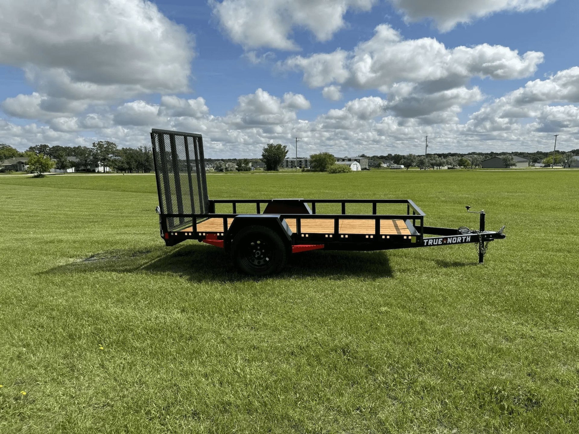 True North 60-in x 10-ft Landschaft Utility Trailer mit Rampentor